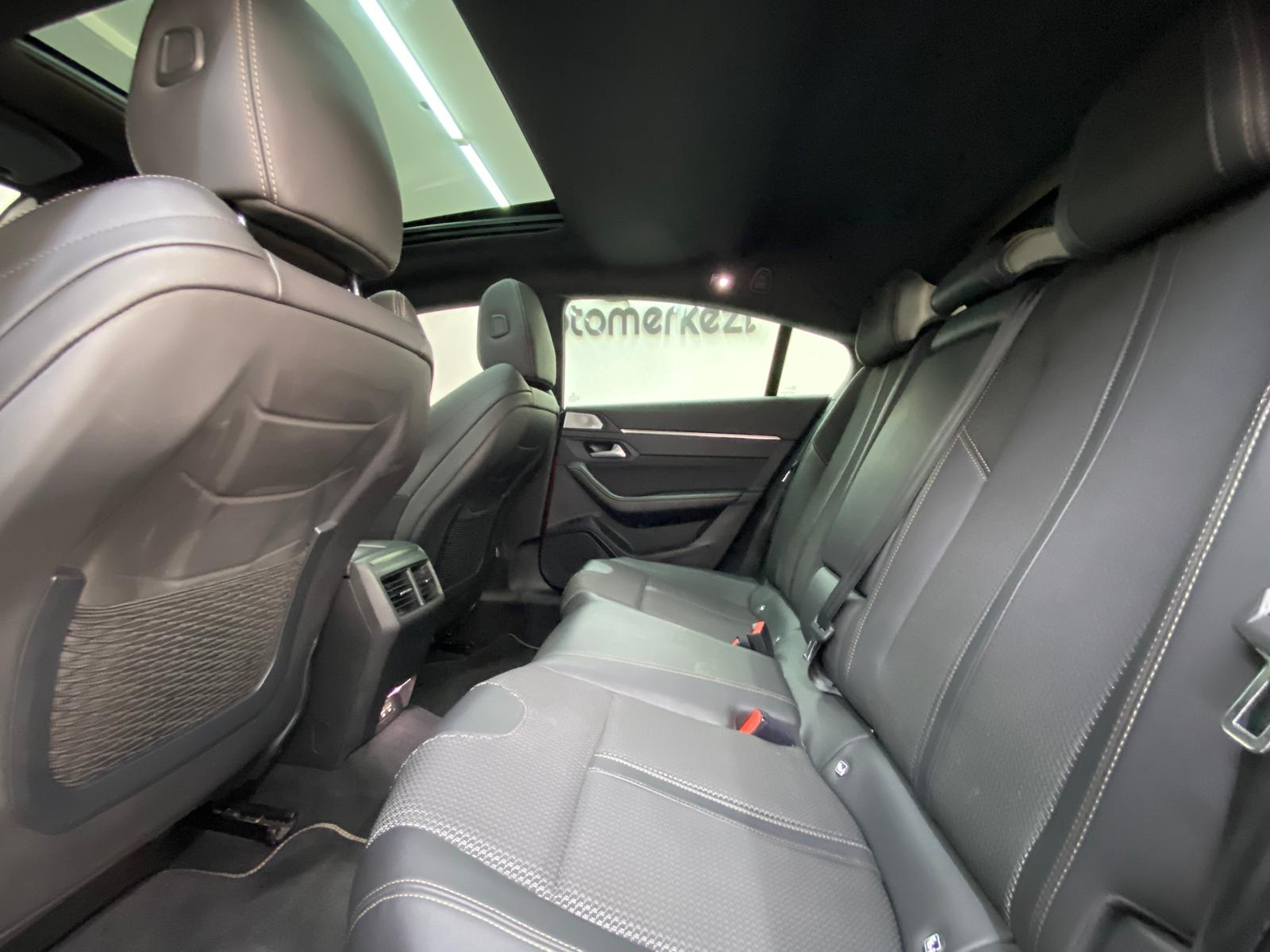 PEUGEOT 508 26